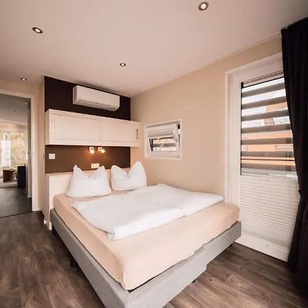 Hausboot Seensucht * Klitten